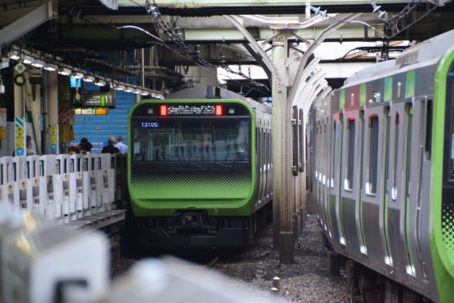 駅から10分以内